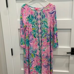 Super comfortable Lilly Pulitzer 3/4 length sleeve dress